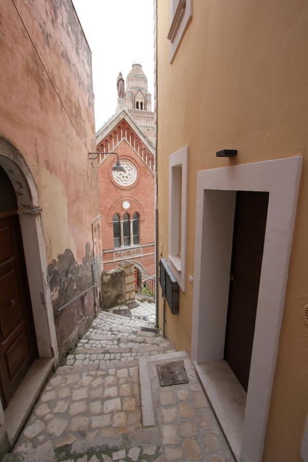 Il Viaggiatore Gaeta Medievale B&B Exterior photo